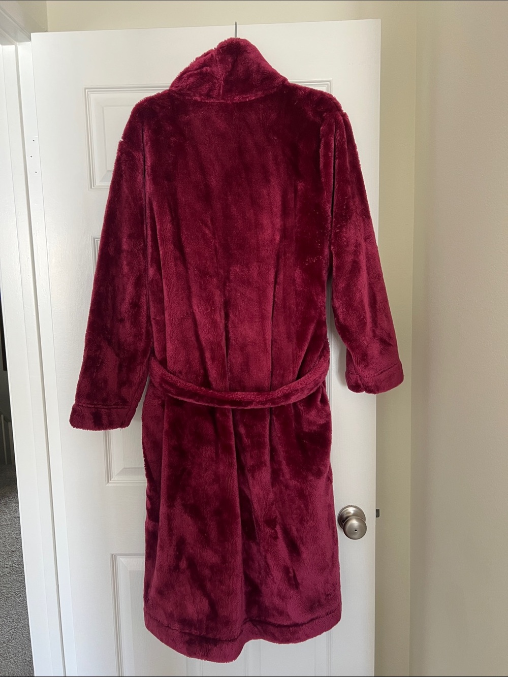 Plush Deep Wine Robe - Picture 3 of 3